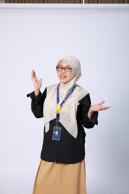 SMA BPI 1 BANDUNG Ani Mariani, S.Si