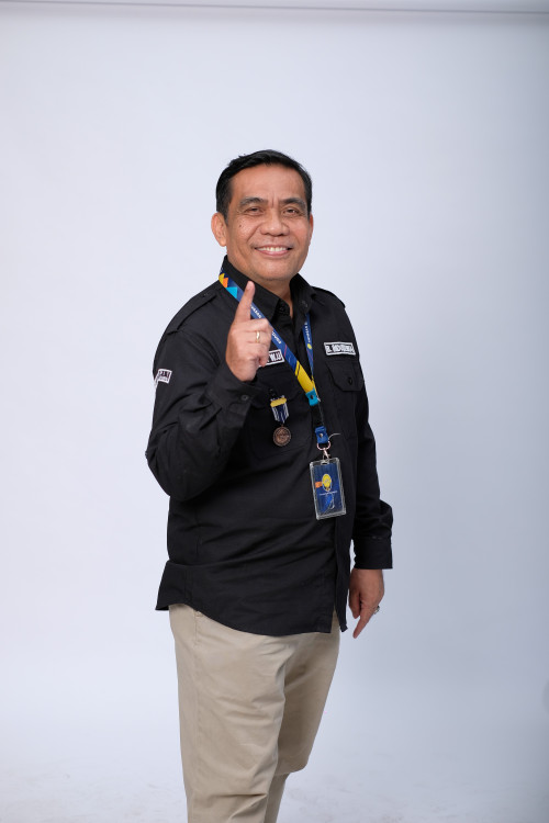 SMA BPI 1 BANDUNG Drs, Waluya Wahid Utama, M.Pd