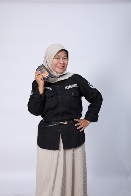 SMA BPI 1 BANDUNG Dwi Rina, S.Pd