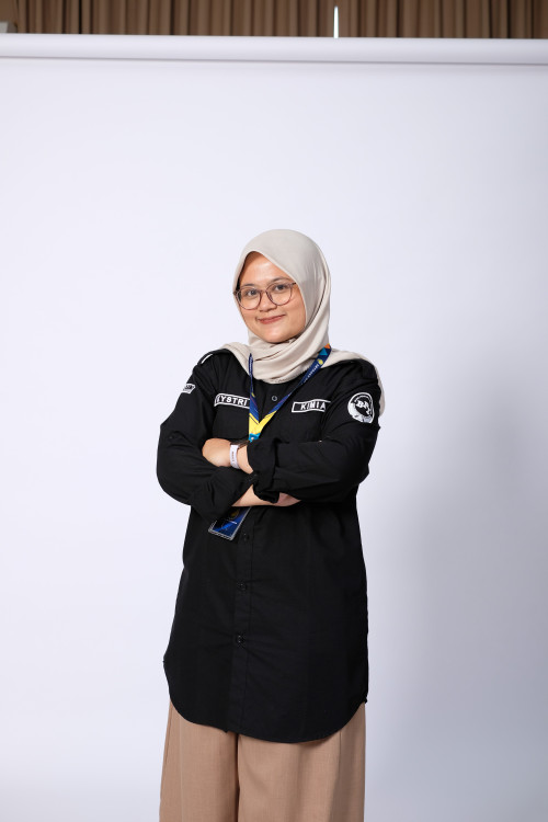 SMA BPI 1 BANDUNG Kystri Yanuar Putri, S.Si