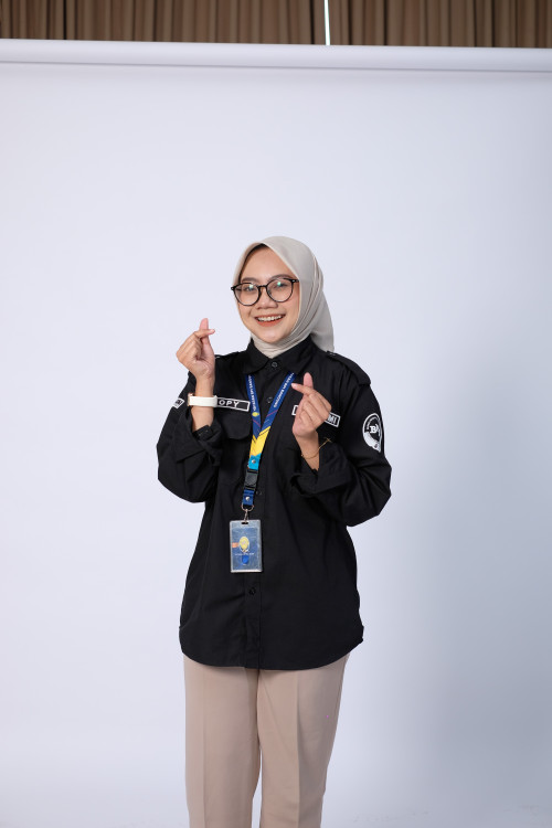 SMA BPI 1 BANDUNG Nopy Milleniasari, S.Pd