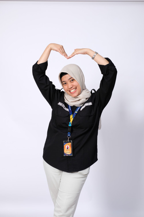 SMA BPI 1 BANDUNG Nora Ulfa Lestari, S.Pd.I