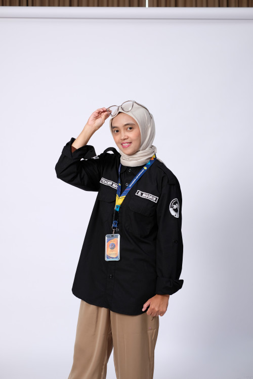 SMA BPI 1 BANDUNG Yuniarti,S.Pd