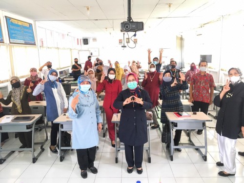 SMA BPI 1 BANDUNG Sosialisasi dan Evaluasi Supervisi Mutu BDR SMA BPI 1 Bandung 